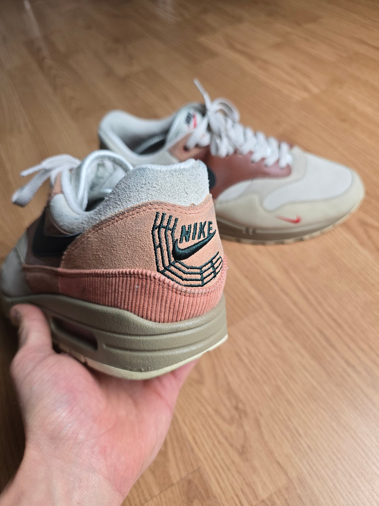 Nike Air Max 1 Amsterdam 'City Pack' (UK9)