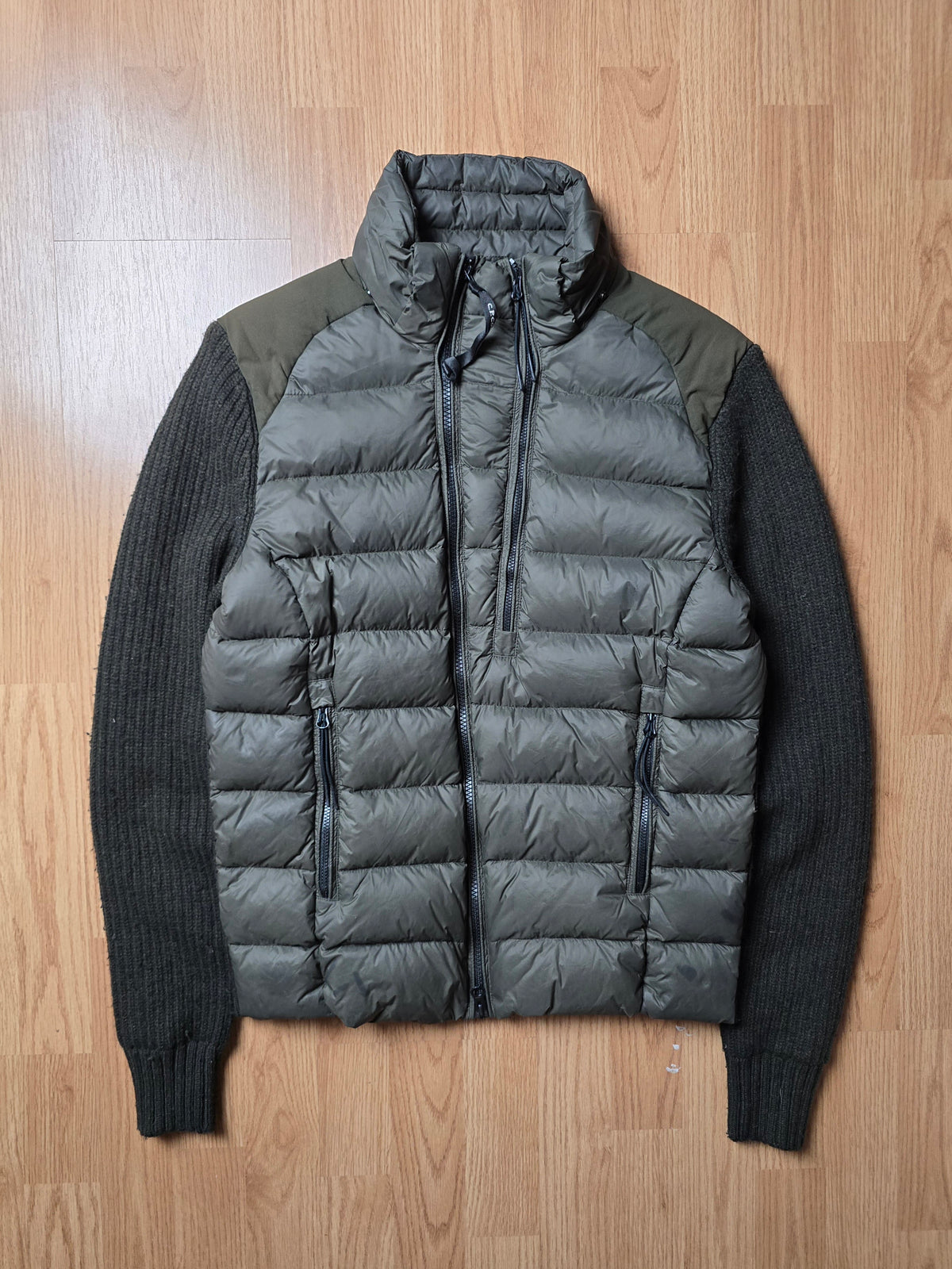C.P. Company D.D Shell Hybrid Knit Puffer Jacket (S)