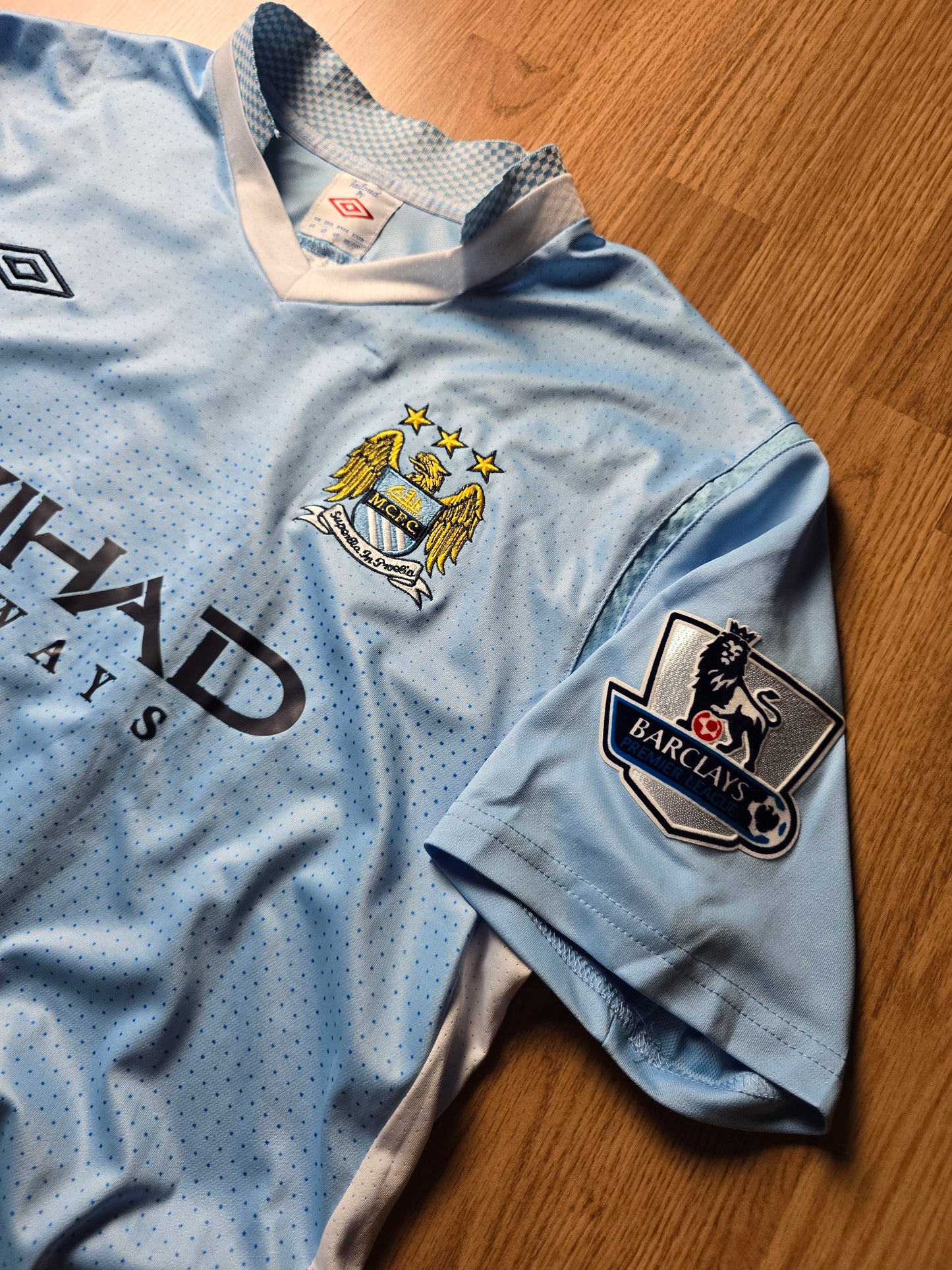Umbro Manchester City Kun Aguero 11/12 Home Top (L)