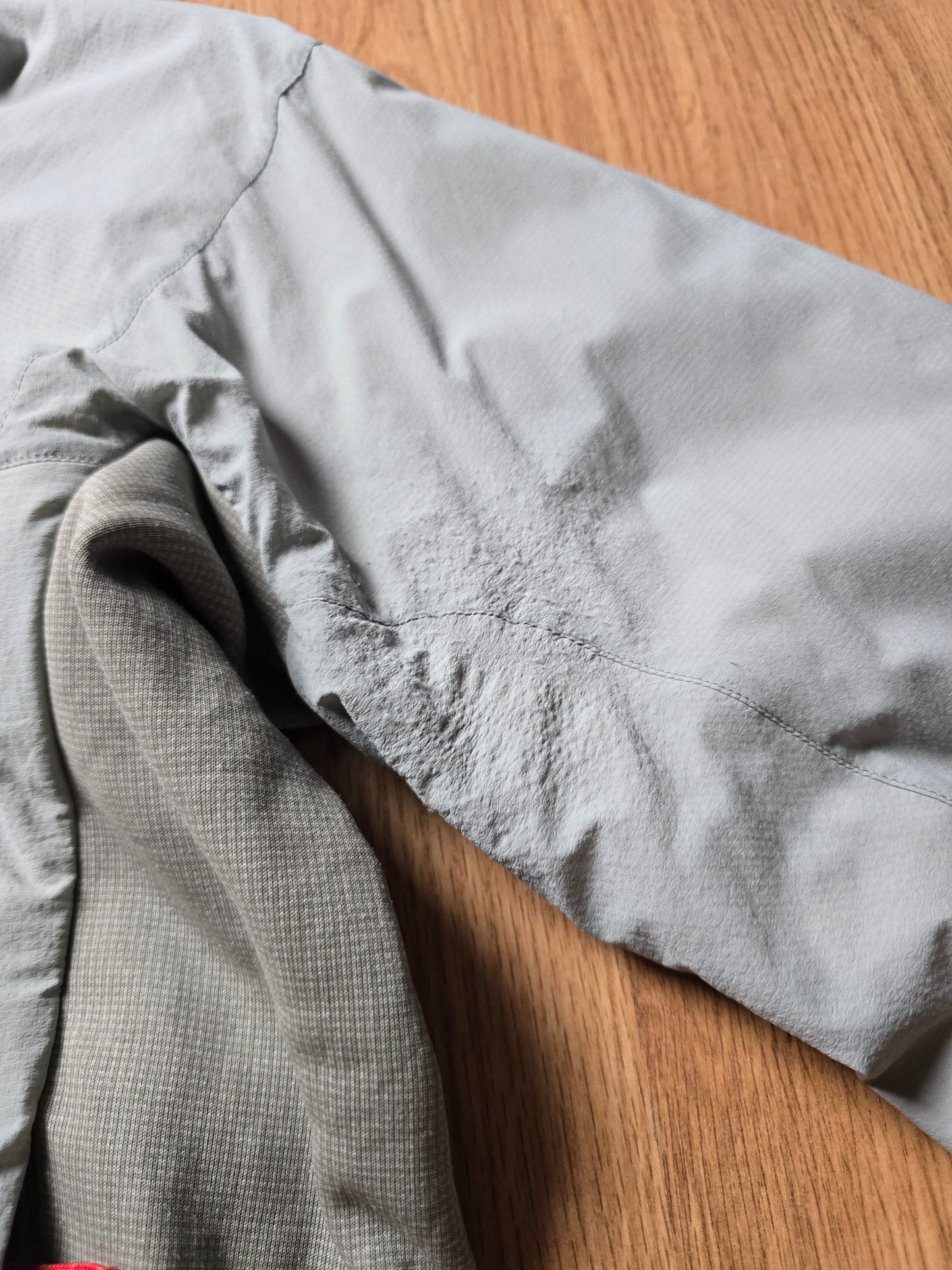 Arc'teryx 'Atom LT Hoody' Jacket (S)