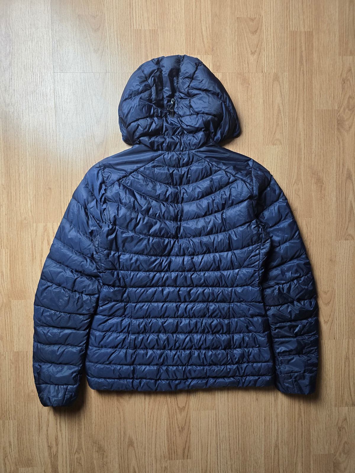 W/ Arc'teryx 'Cerium LT Hoody' Down Filled Puffer Jacket (S)