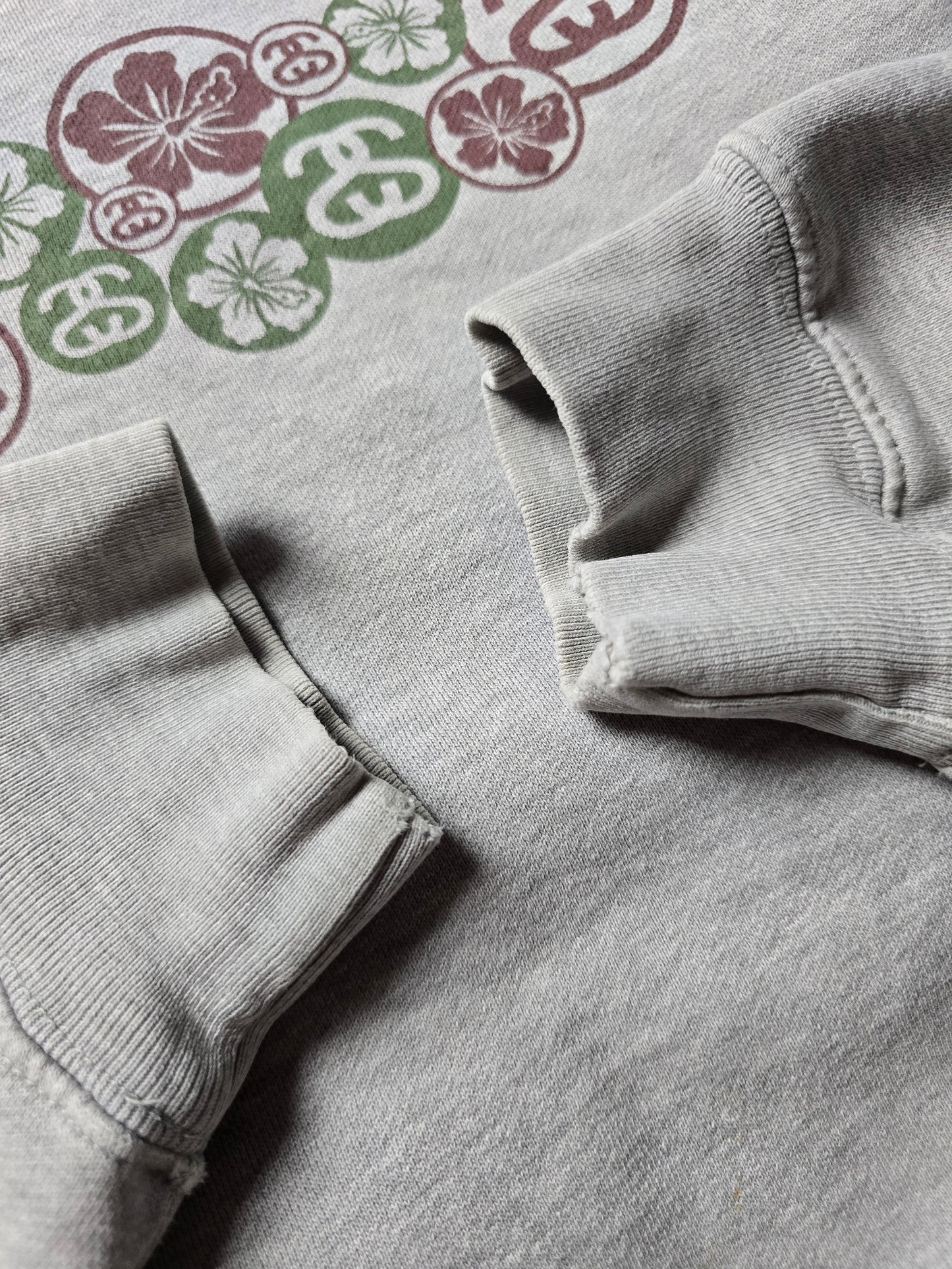 90s Stussy Floral Print Crewneck Sweatshirt (M)