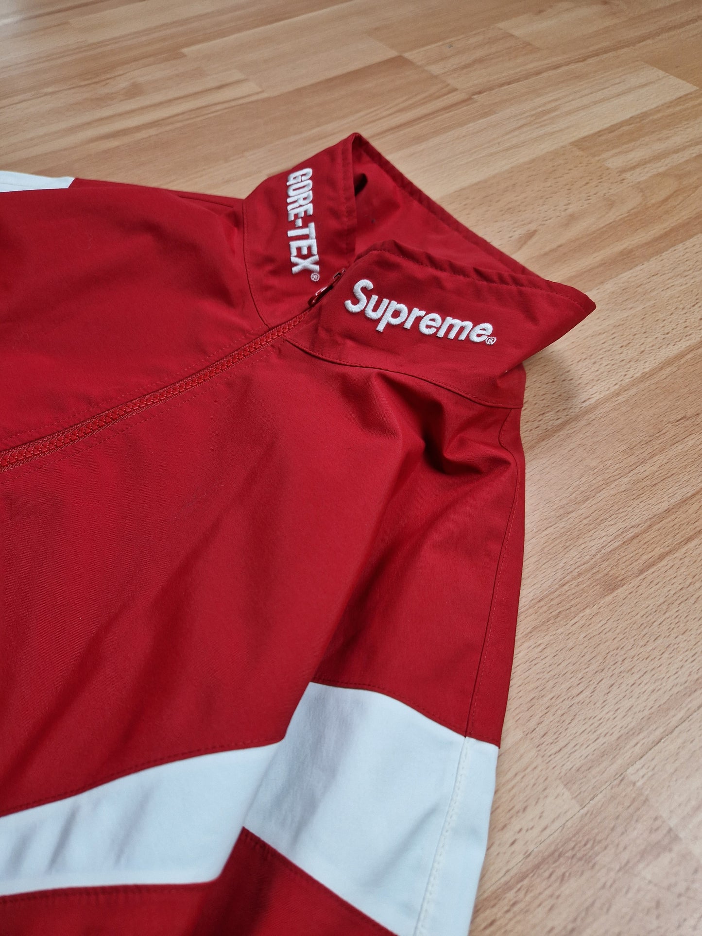 RARE Supreme Gore-tex Court Track Jacket (L)