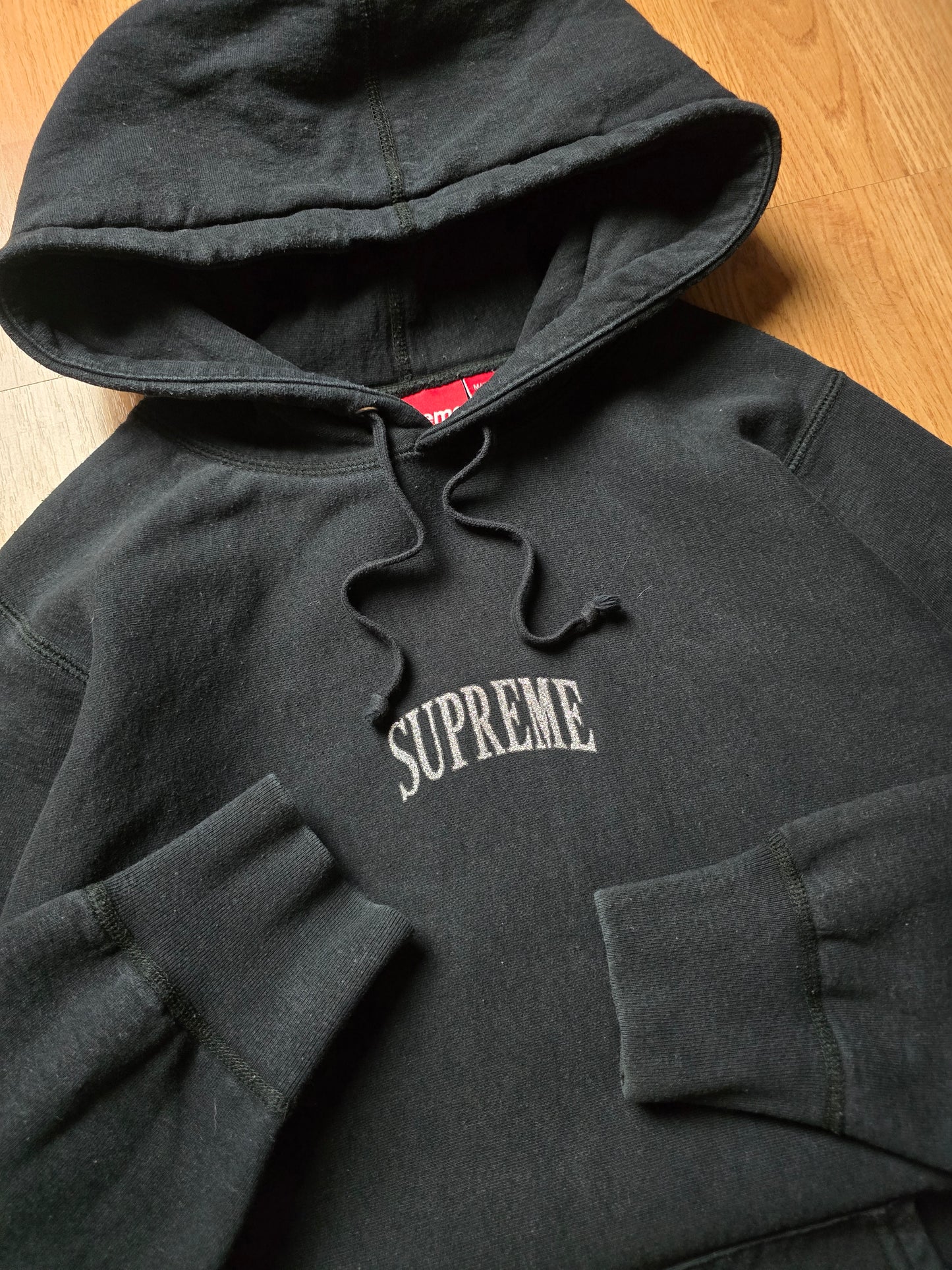Supreme Glitter Arc Logo Hoodie (M)