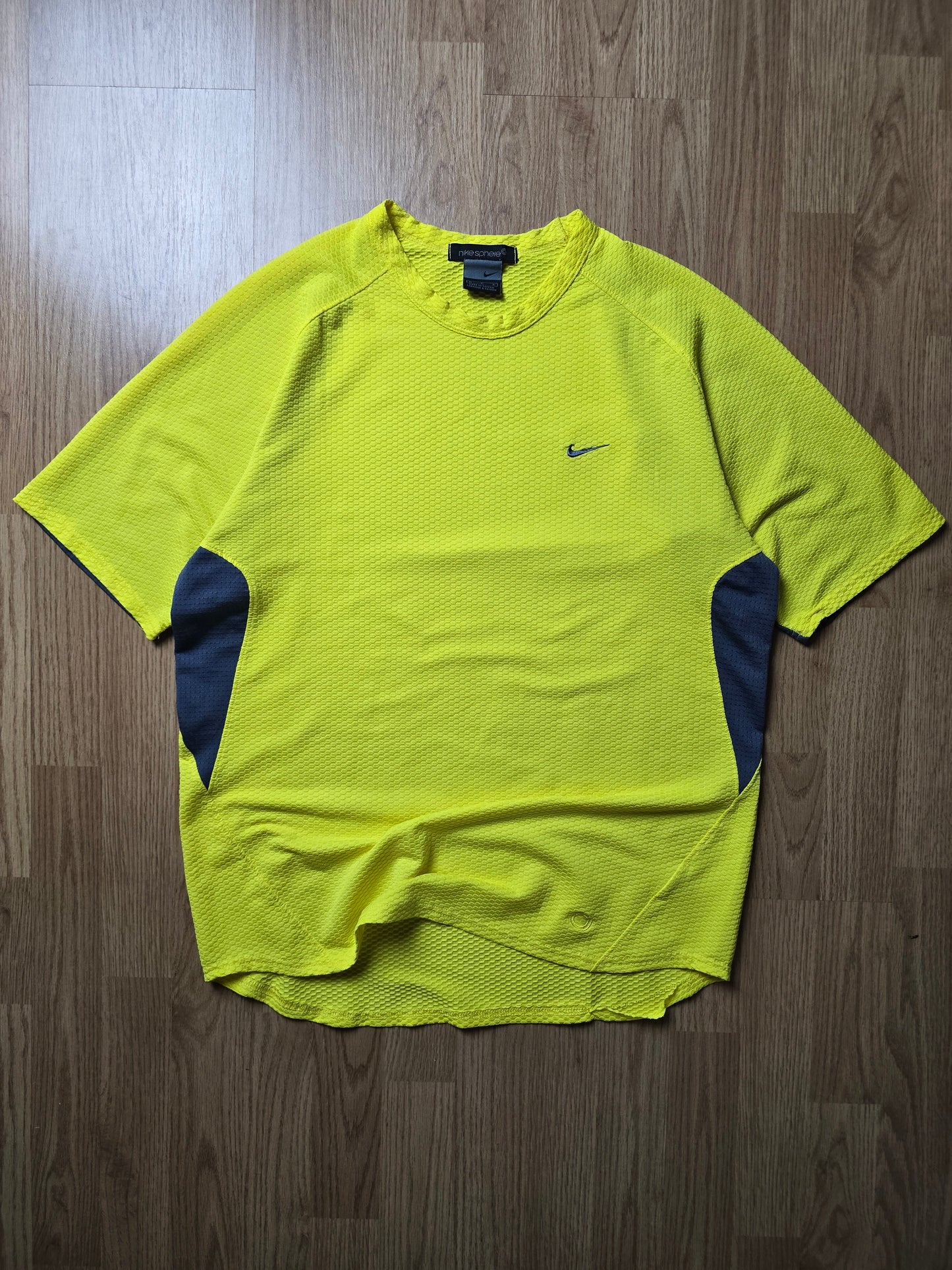 2000s Nike Sphere Textured Thermal Tee (M)