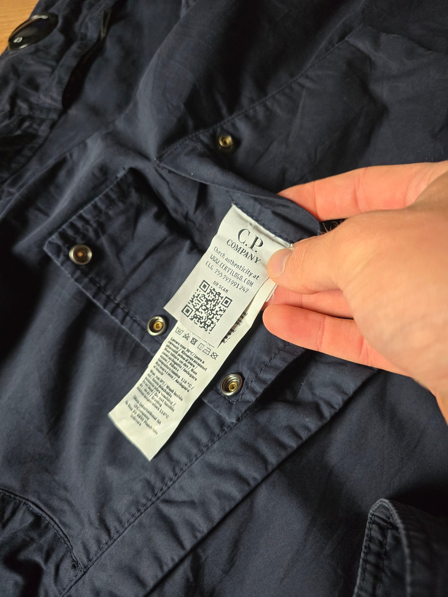 C.P. Company Hooded Gabardine Arm Lens Zip Shirt Jacket (M/L)