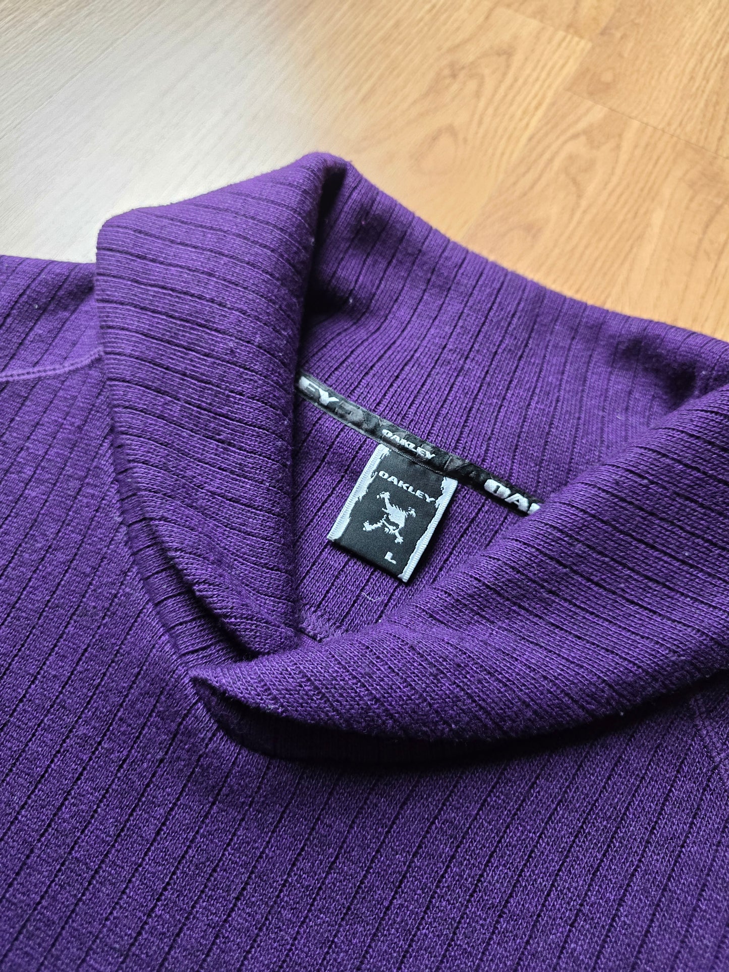 W/ Oakley Cowl Neck Embroidered Jumper (L)