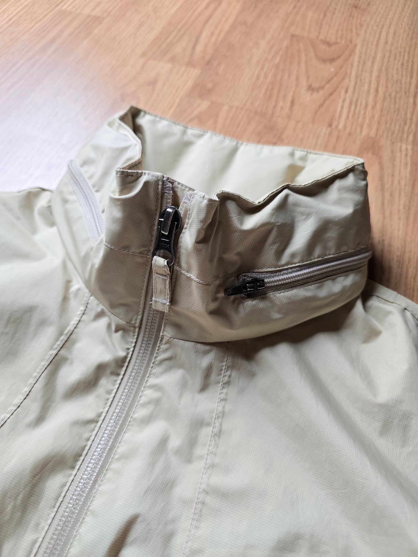 W/ Montbell Lightweight Waterproof Parka Jacket (S)