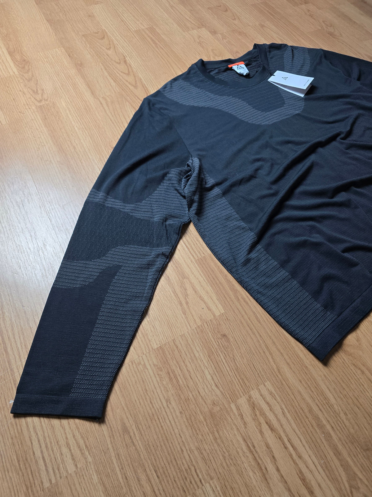 Nike ACG "Delta River" Dri-Fit ADV Longsleve Base Layer Top BNWT (XL)