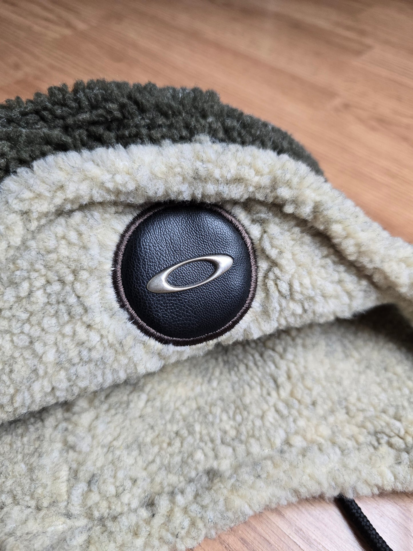 Vintage Oakley Softwear Moscow Fleece Trapper Hat