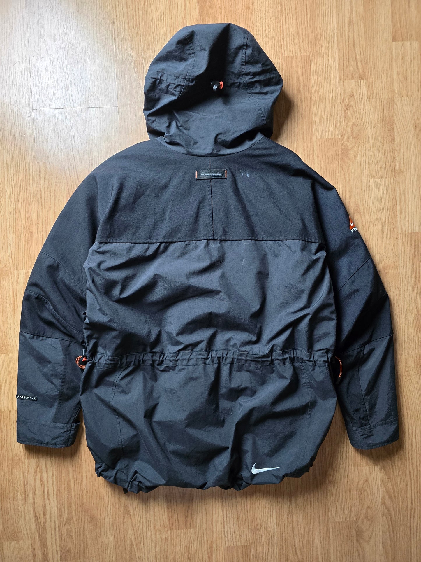 90s Nike ACG Storm-Fit Technical Heavyweight Jacket (L/XL)