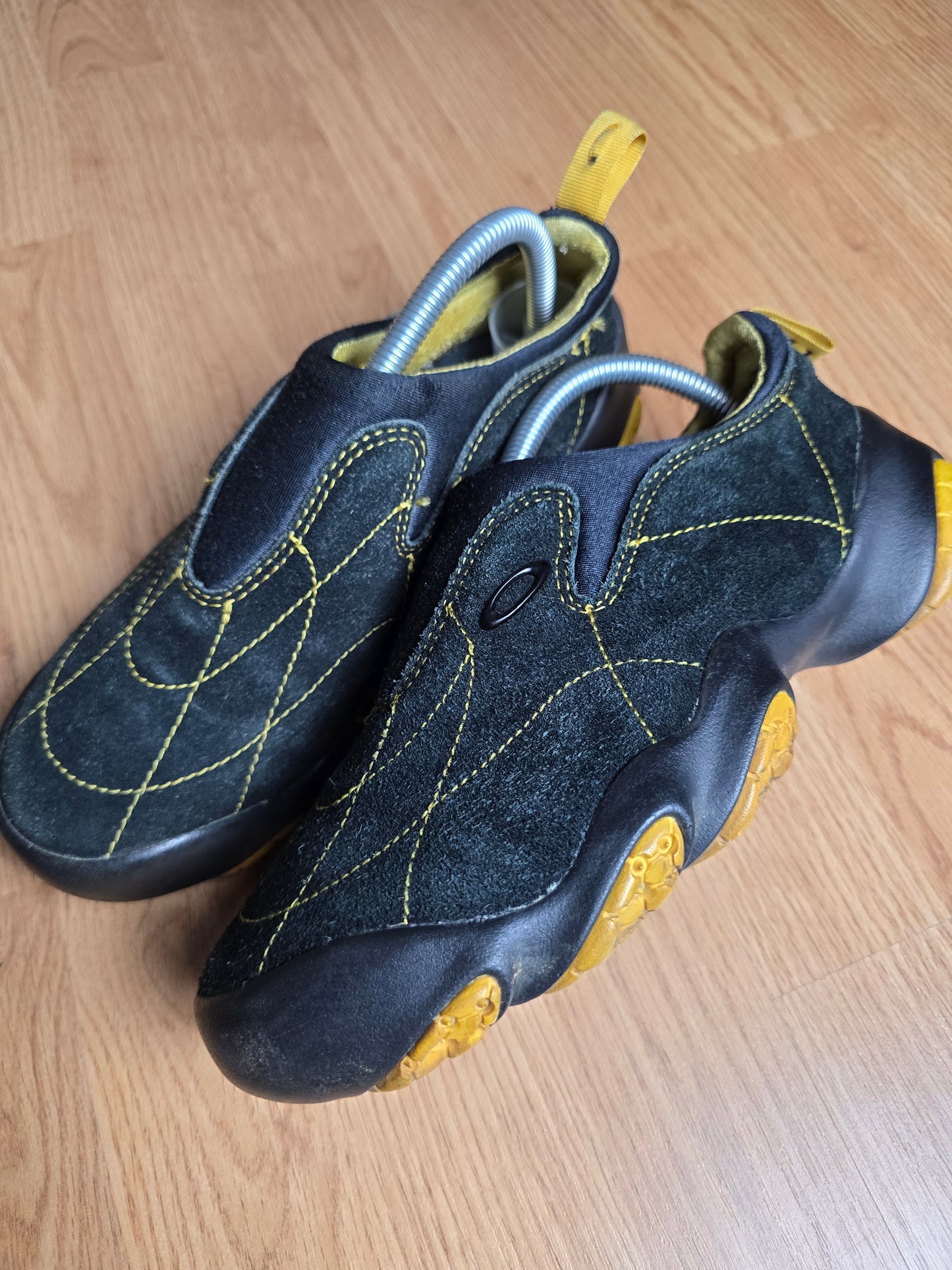 RARE 00s Oakley Bottlecap Flesh Slip On Trainers (UK5)