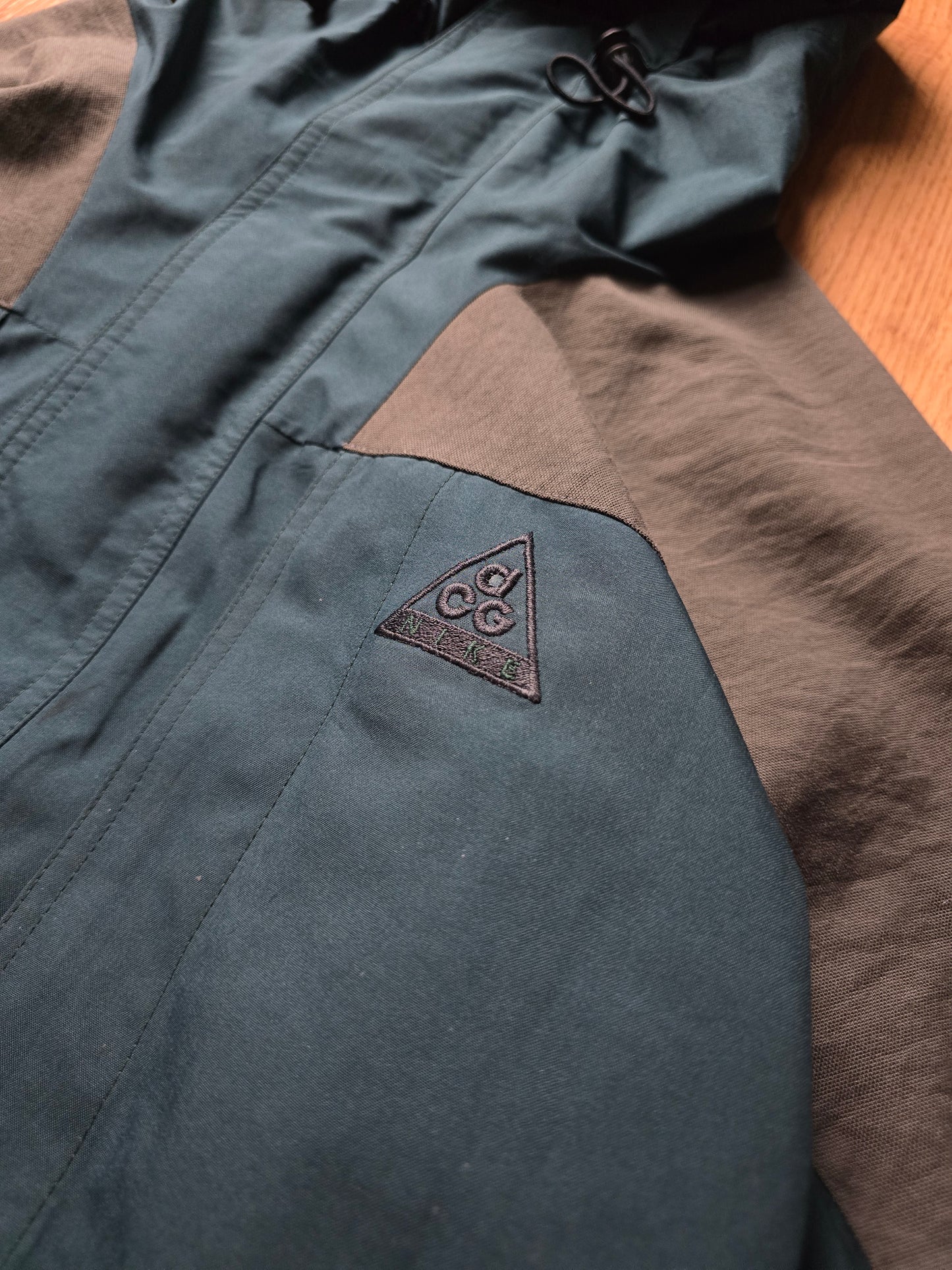 Vintage Nike ACG Nike-Fit Technical Ski Jacket (M)