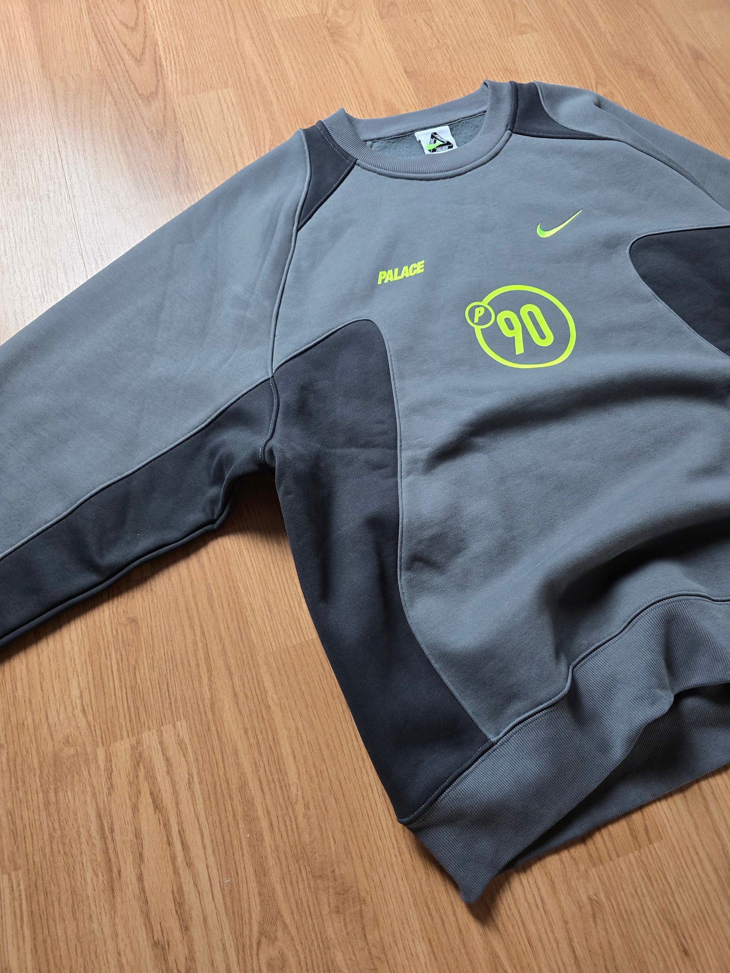 Palace x Nike Total P90 Crew Sweatshirt (L)