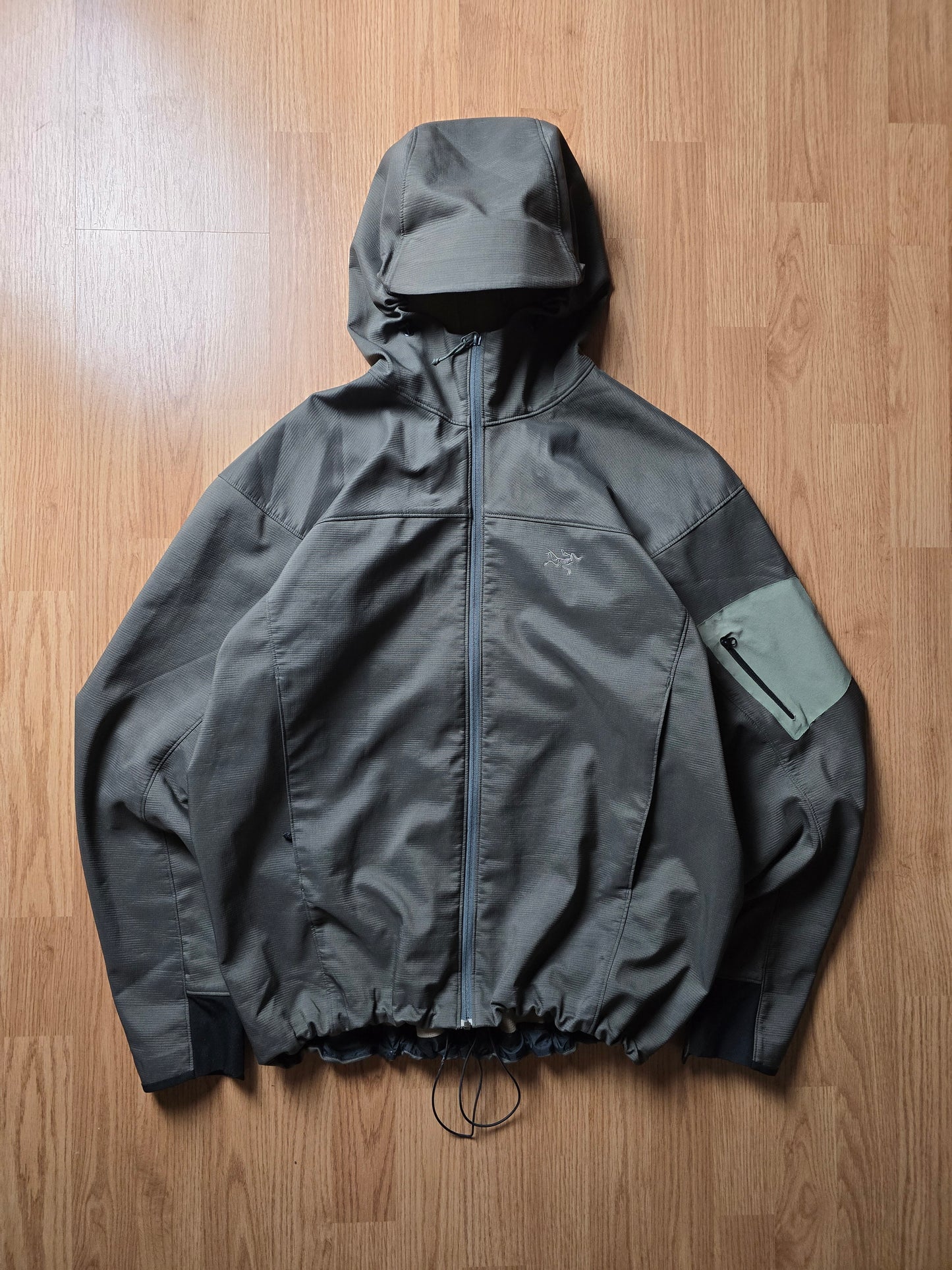 Vintage Arc'teryx Epsilon LT Softshell Jacket (XL)