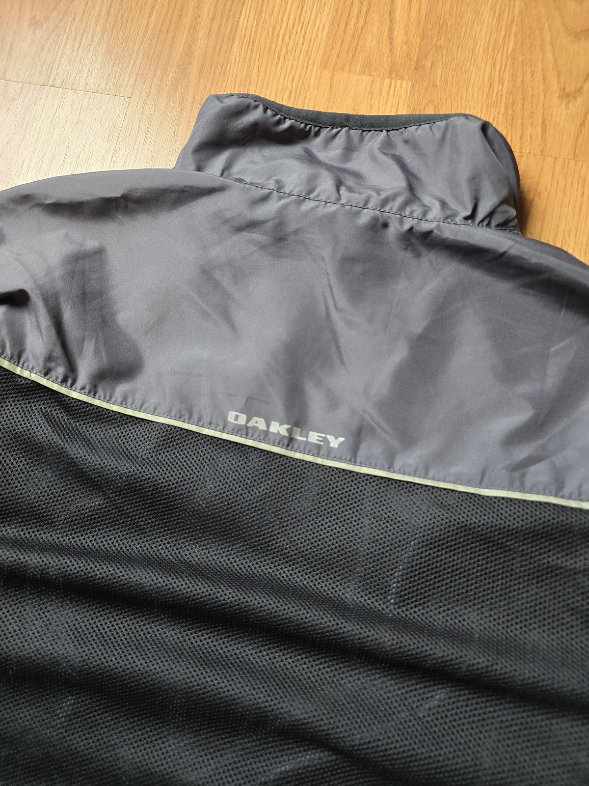 Vintage Oakley Panelled Reflective Windbreaker Jacket (M)