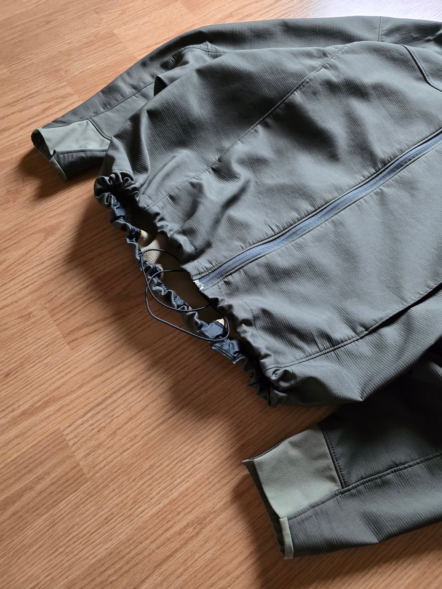 Vintage Arc'teryx Epsilon LT Softshell Jacket (M)