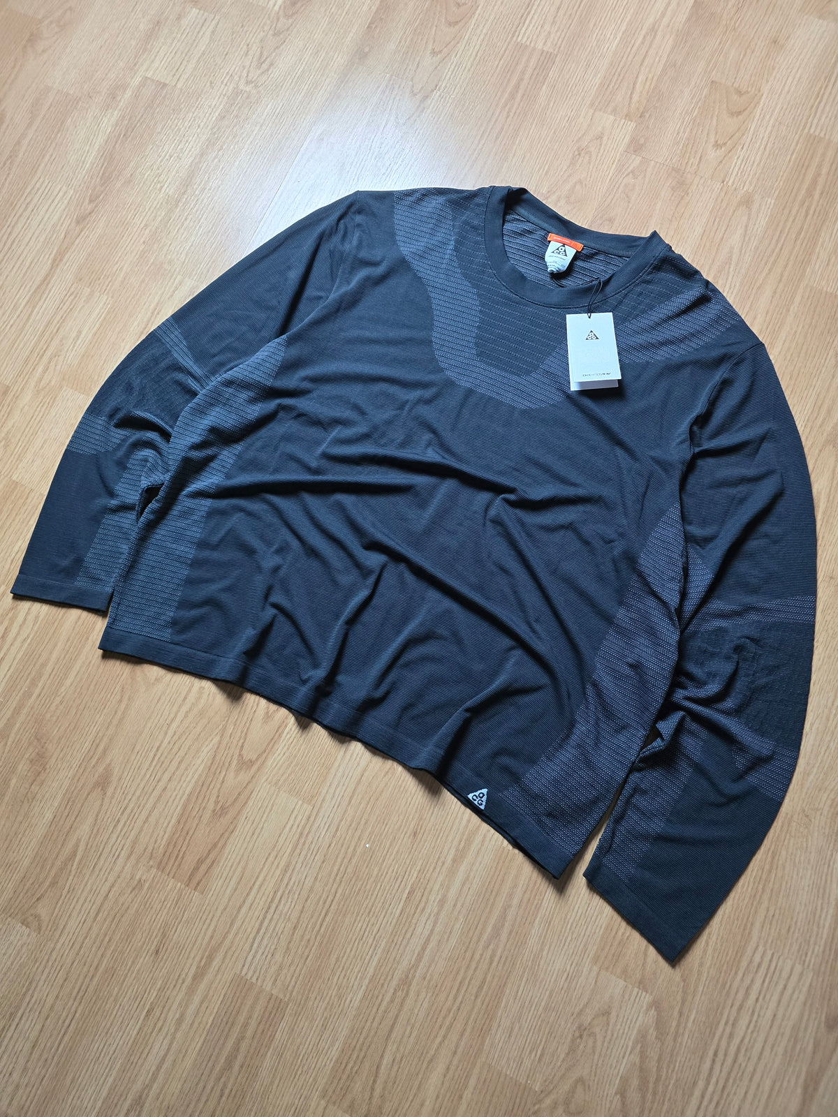 Nike ACG "Delta River" Dri-Fit ADV Longsleve Base Layer Top BNWT (XL)