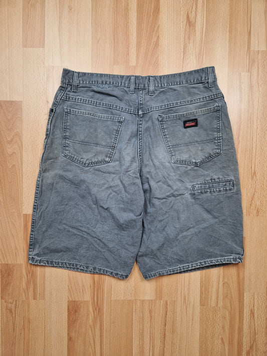 Vintage Dickies Carpenter Shorts (W34)