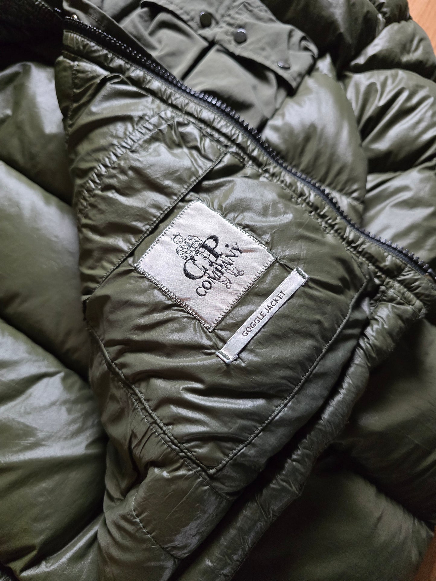 C.P. Company DD Shell Goggle Down Puffer Jacket (M)