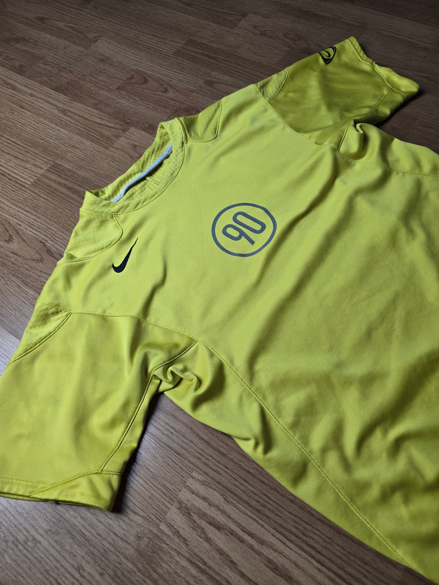 00s Nike Total 90 Panelled Tee (M)