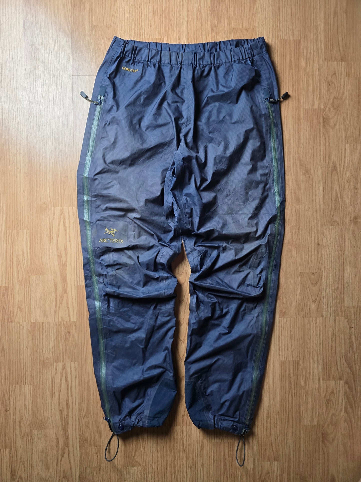 Rare Arc'teryx "SAMPLE" 1998 Gore-Tex Shell Pants (XL)