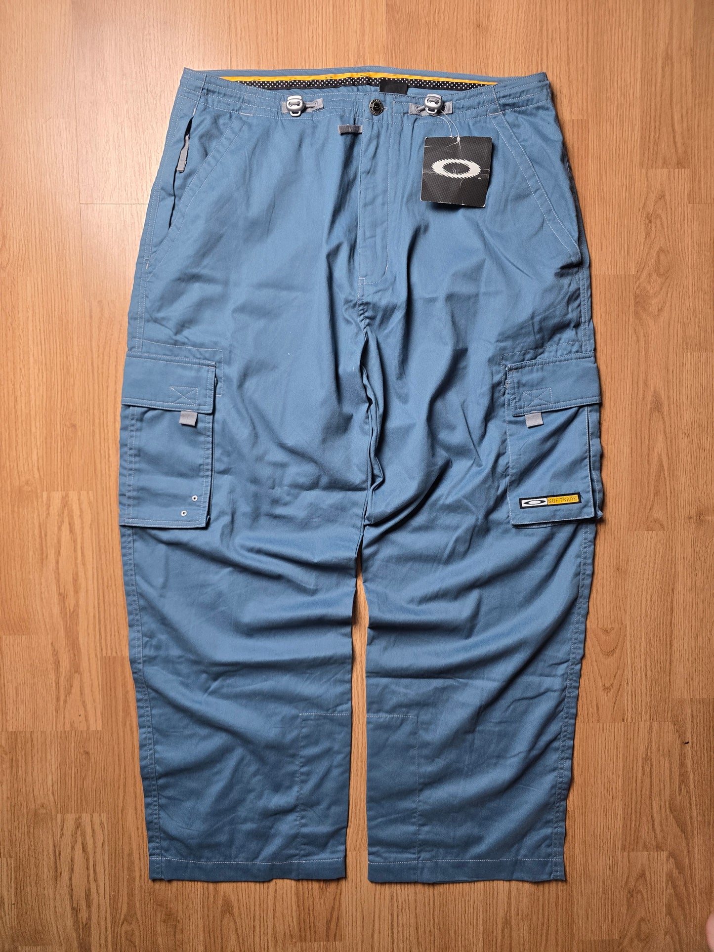 RARE 90s Oakley Softwear Baggy Lightweight Technical Cargo Pants BNWT (L)
