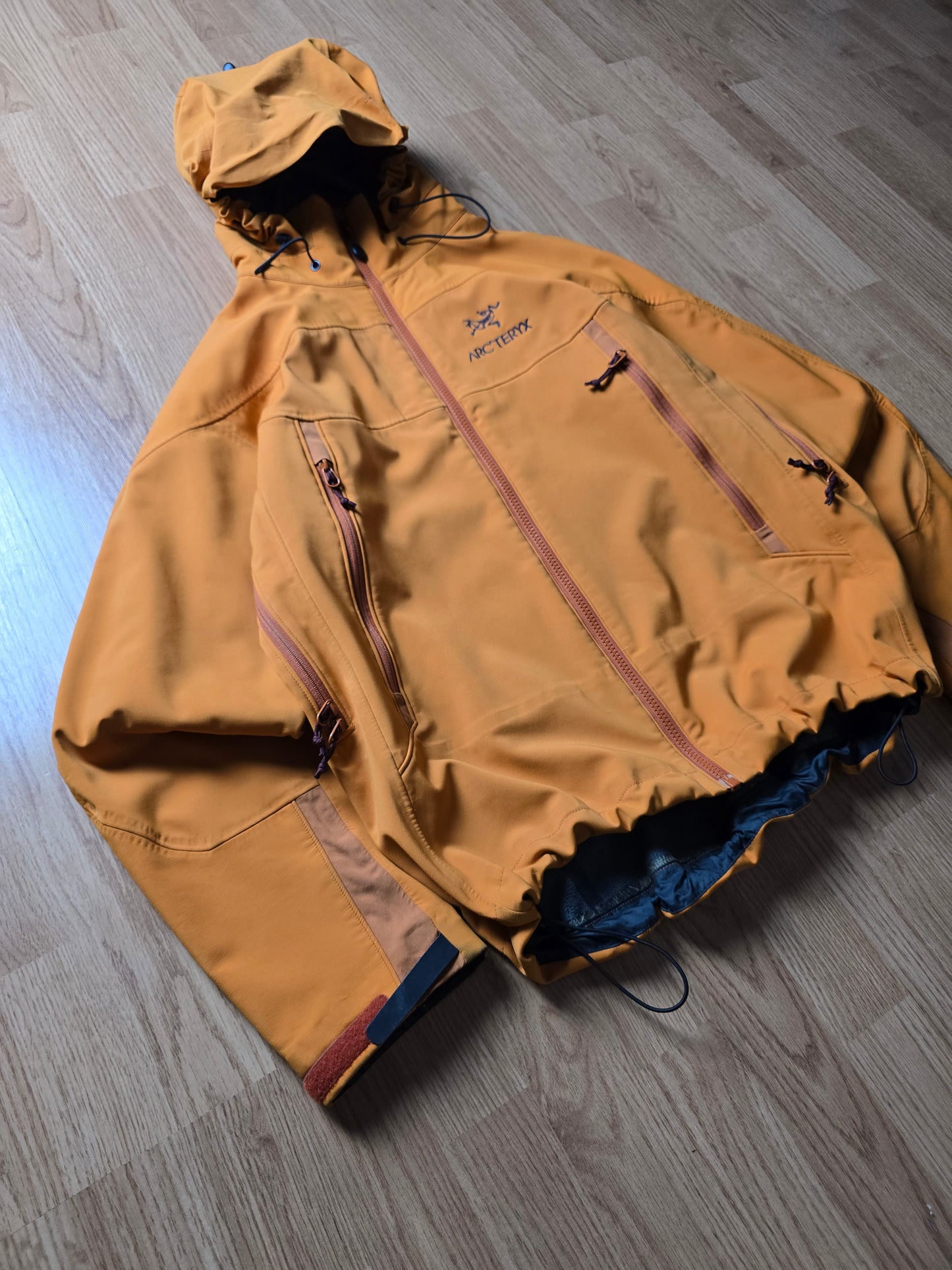 00s Arc'teryx 'Venta SV' Softshell Windstopper Jacket (M)