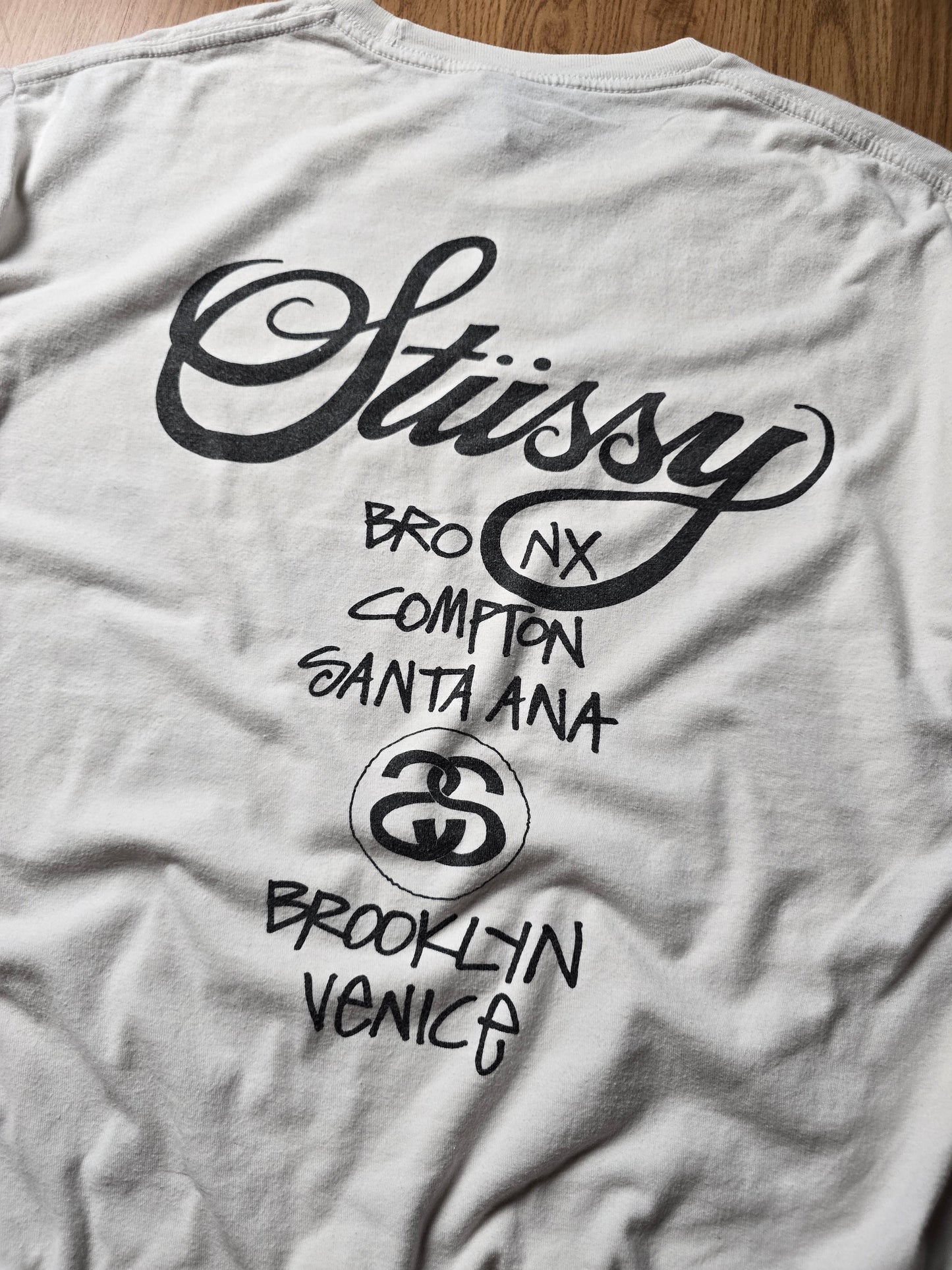 Stussy World Tour T-shirt (L)
