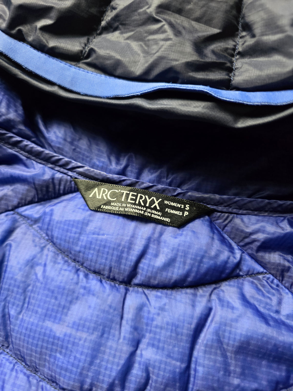 W/ Arc'teryx 'Cerium LT Hoody' Down Filled Puffer Jacket (S)