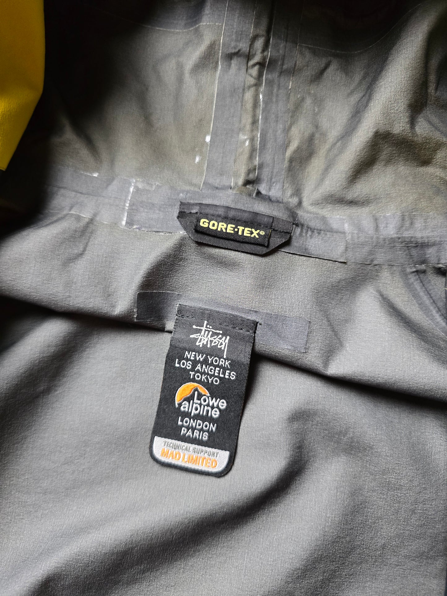 Stussy x Lowe Alpine Gore-tex Jacket (M)