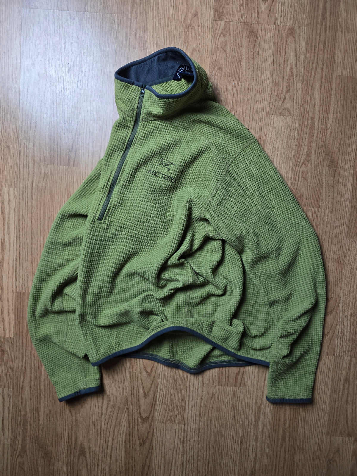 Vintage Arc'teryx 'Delta AR' 1/4 Zip Waffle Fleece (M)
