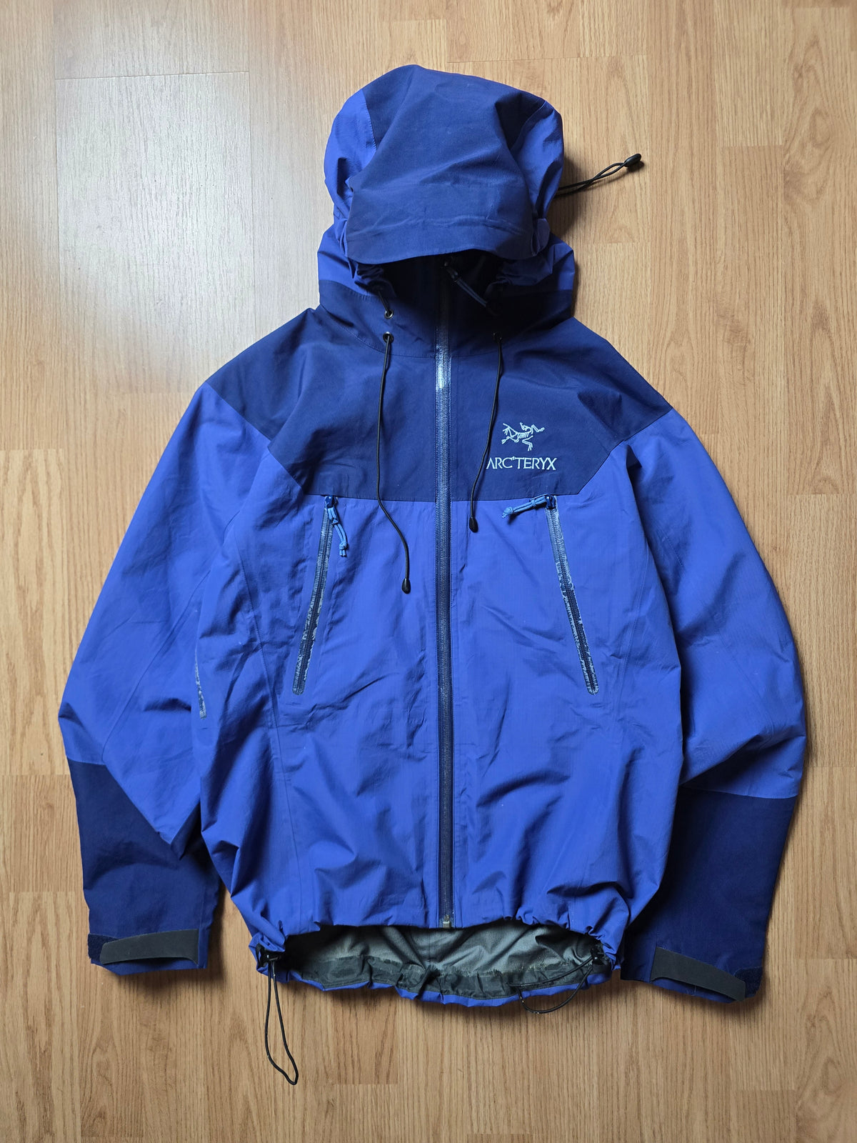 RARE W/ Arc'teryx Vintage Beta AR Gore-tex Jacket 'Indigo' (M)