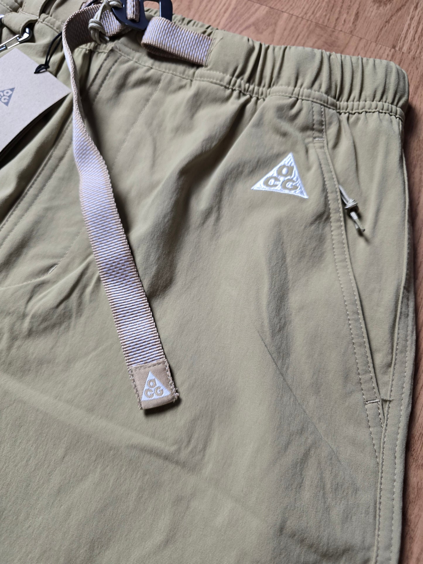 Nike ACG UV Hike Lightweight Technical Belted Shell Pants (S)